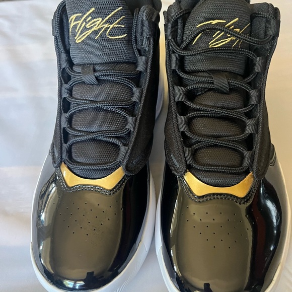 Jordan Max Aura 4 black/gold - Picture 3 of 7